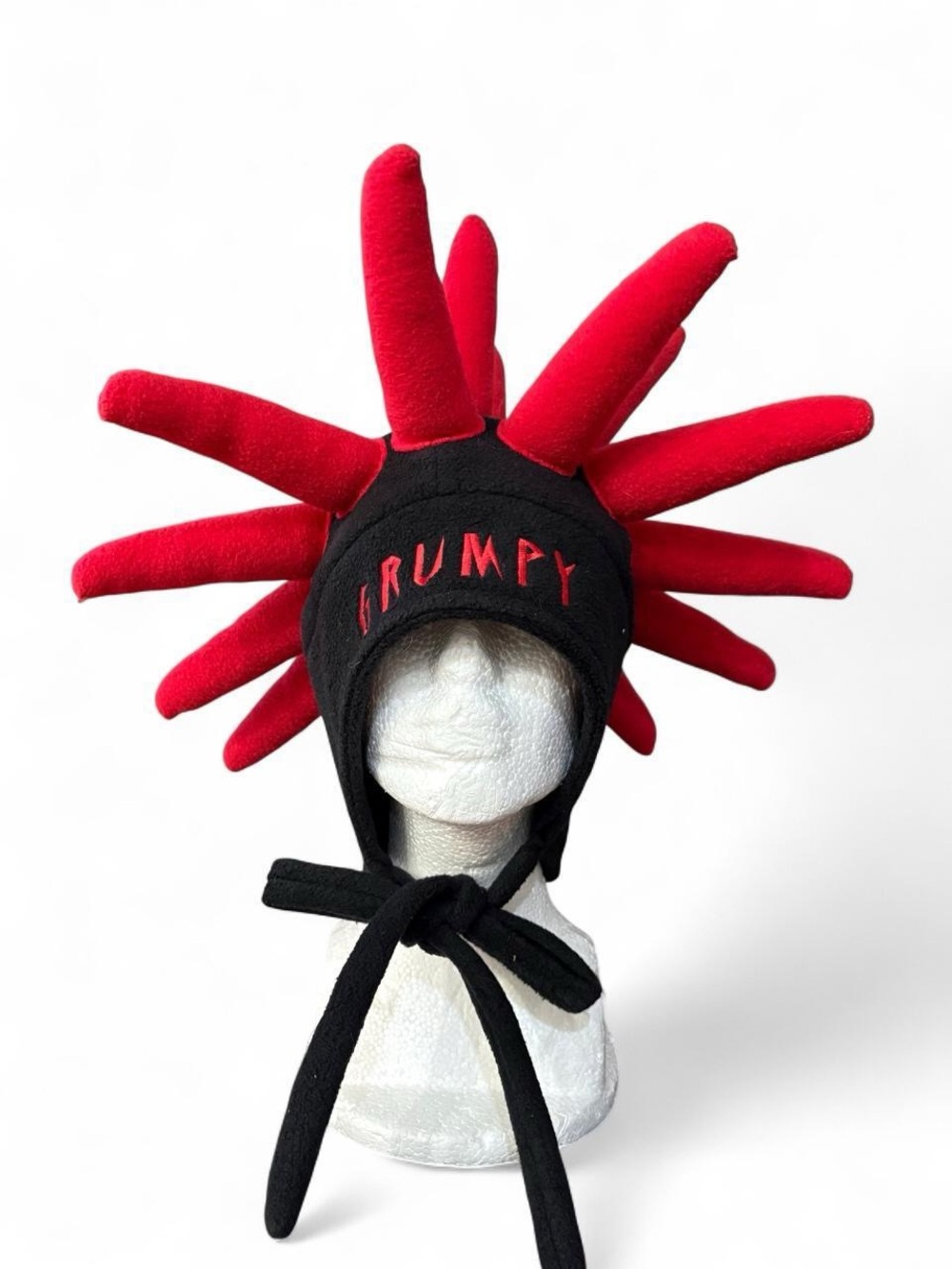 Vtg Disneyland Resort Grumpy Fleece Spiked Hat Red Black Earflap Liberty Spikes